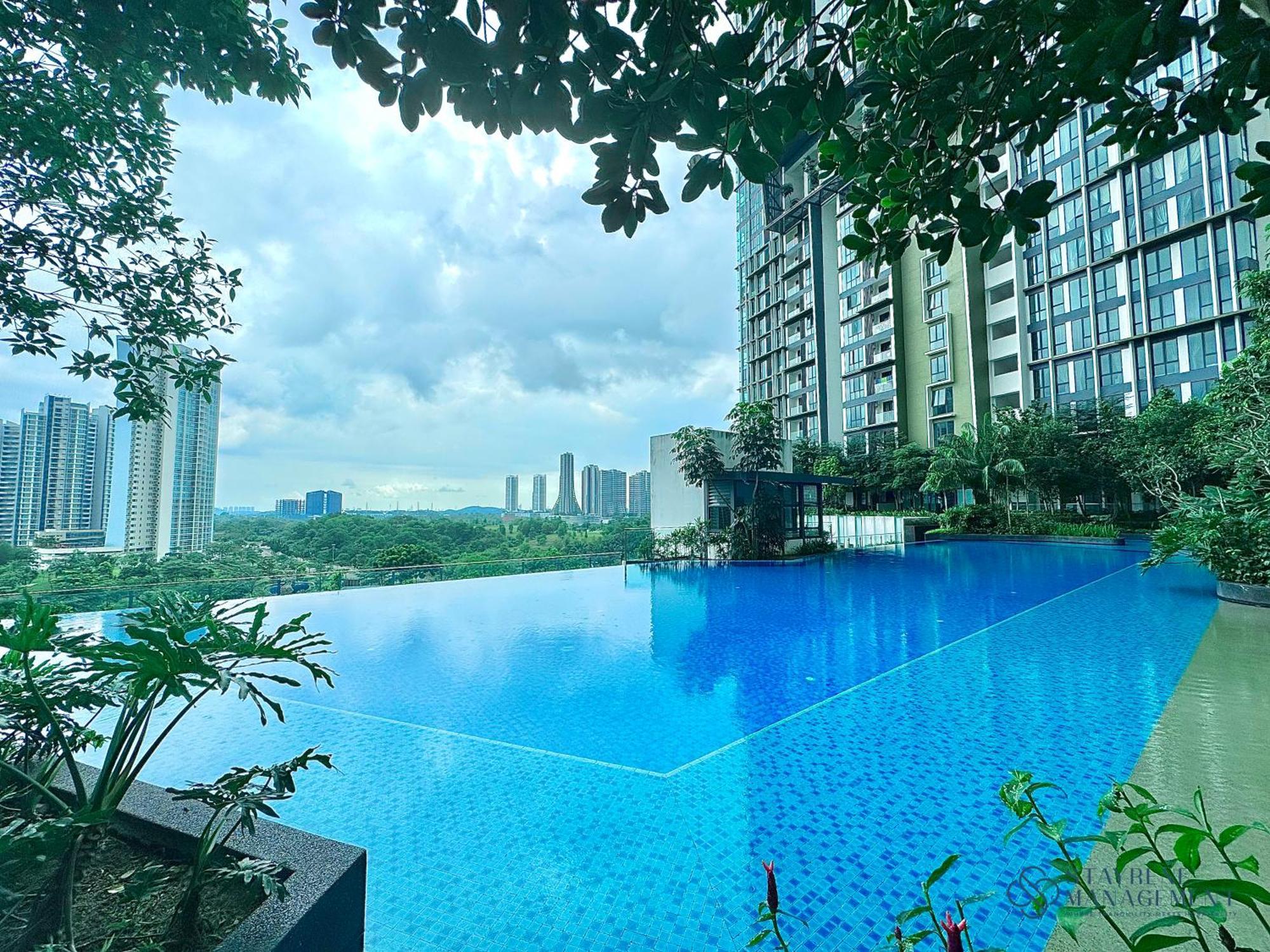 The Elysia Suites Nusajaya  Ngoại thất bức ảnh